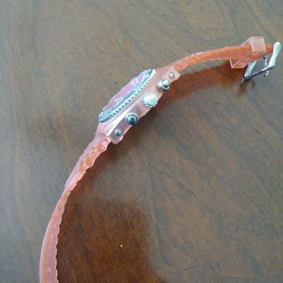 Watch - Picture 6 of 7